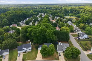 4002 Auburn Hills Dr, Greensboro, NC 27407 - Photo 35