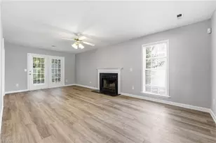 4002 Auburn Hills Dr, Greensboro, NC 27407 - Photo 7