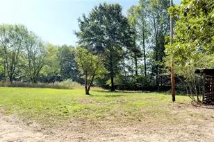 1215 Bray Rd, Walnut Cove, NC 27052 - Photo 21