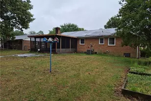 4309 Belfield Dr, Greensboro, NC 27405 - Photo 19