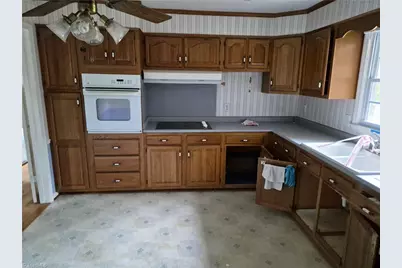 4309 Belfield Drive, Greensboro, NC 27405 - Photo 7