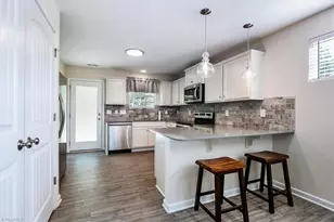 3807 Copperfield Ct, High Point, NC 27265 - Photo 11
