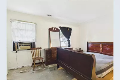 427 Clark Avenue, Greensboro, NC 27406 - Photo 9