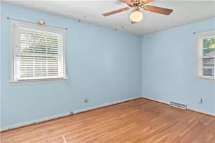 1604 Grantham Dr, High Point, NC 27265 - Photo 17