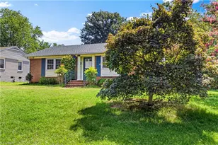 1604 Grantham Dr, High Point, NC 27265 - Photo 3