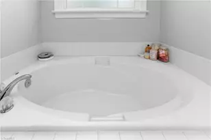 305 Lucas Park Dr, Greensboro, NC 27455 - Photo 25