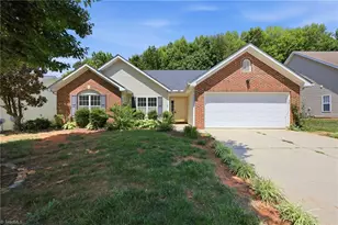 514 Walnut Crossing Dr, Whitsett, NC 27377 - Photo 1
