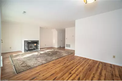 2532 Cottage Place, Greensboro, NC 27455 - Photo 11