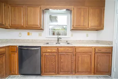 2532 Cottage Place, Greensboro, NC 27455 - Photo 19