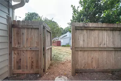 2532 Cottage Place, Greensboro, NC 27455 - Photo 29