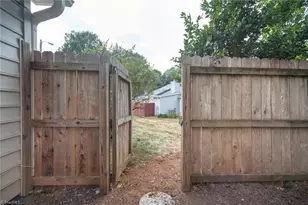 2532 Cottage Pl, Greensboro, NC 27455 - Photo 29