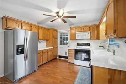 603 Hunters Way, Lexington, NC 27292 - Photo 19