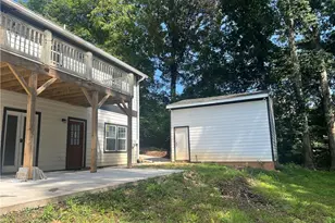 624 Wildwood Dr, North Wilkesboro, NC 28659 - Photo 15