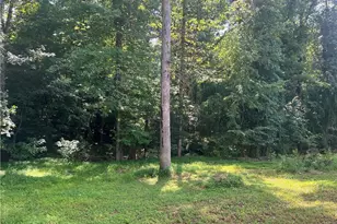 624 Wildwood Dr, North Wilkesboro, NC 28659 - Photo 23