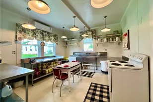 207 W Main St, Pilot Mountain, NC 27041 - Photo 21
