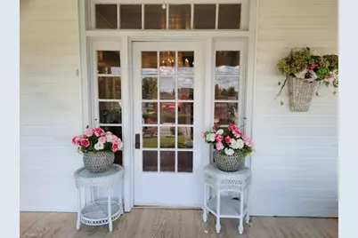 207 W Main Street #B, Pilot Mountain, NC 27041 - Photo 3