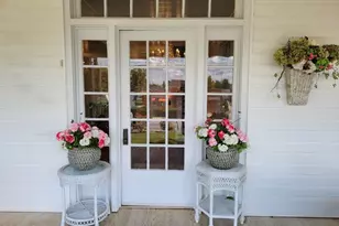 207 W Main St, Pilot Mountain, NC 27041 - Photo 3