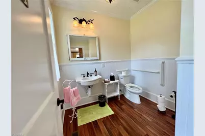 207 W Main Street #B, Pilot Mountain, NC 27041 - Photo 11