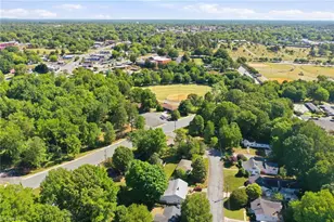1504 Overbrook Rd, Burlington, NC 27215 - Photo 33