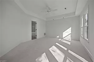 5305 Coveview Ct, Greensboro, NC 27407 - Photo 15