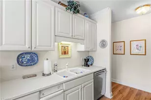 524 College Rd, Greensboro, NC 27410 - Photo 11