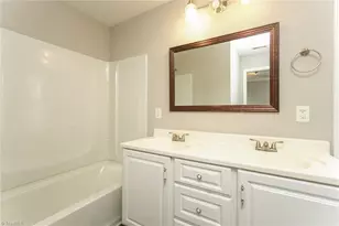 4875 Lance Ridge Ln, Winston-Salem, NC 27127 - Photo 11