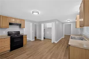 2510 Old Chapman St, Greensboro, NC 27403 - Photo 13