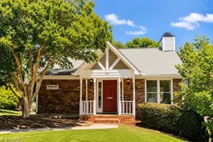 24 Collwood Ct, Greensboro, NC 27409 - Photo 33