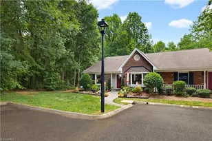 24 Collwood Ct, Greensboro, NC 27409 - Photo 25