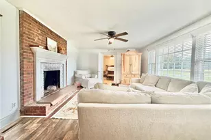 1418 Pagetown Rd, Yanceyville, NC 27244 - Photo 5
