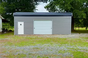 1418 Pagetown Rd, Yanceyville, NC 27244 - Photo 21
