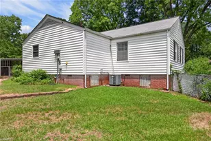 1205 Quail Dr, Greensboro, NC 27408 - Photo 25