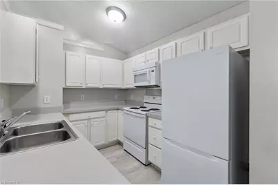 633 Ivy Glen Drive, Winston-Salem, NC 27127 - Photo 13