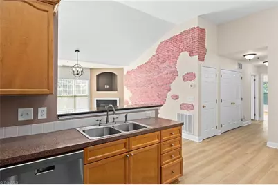4752 Tatton Park Circle #3D, Winston-Salem, NC 27103 - Photo 11
