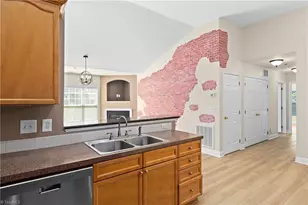 4752 Tatton Park Cir, Winston-Salem, NC 27103 - Photo 11