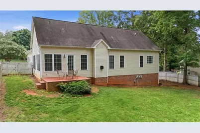 208 Cotswold Lane, King, NC 27021 - Photo 27