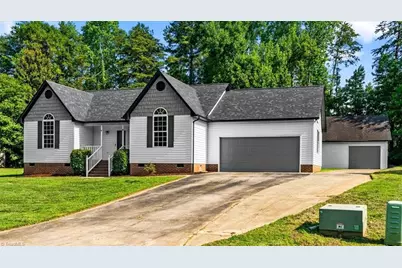 6 Woodfon Drive, Thomasville, NC 27360 - Photo 3