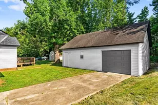 6 Woodfon Dr, Thomasville, NC 27360 - Photo 37