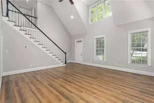 4402 Sabre Ct, Greensboro, NC 27406 - Photo 9