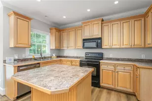 4402 Sabre Ct, Greensboro, NC 27406 - Photo 17