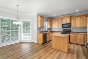 4402 Sabre Ct, Greensboro, NC 27406 - Photo 15