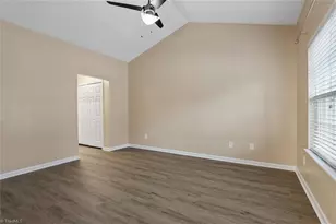 312 Robyns Gln Cir, Greensboro, NC 27409 - Photo 17