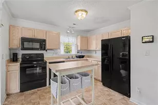 3904 Riverdale Dr, Greensboro, NC 27406 - Photo 5