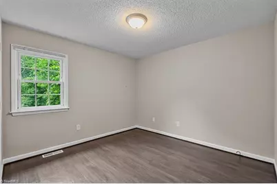 1307 Pearson Street, Greensboro, NC 27406 - Photo 15