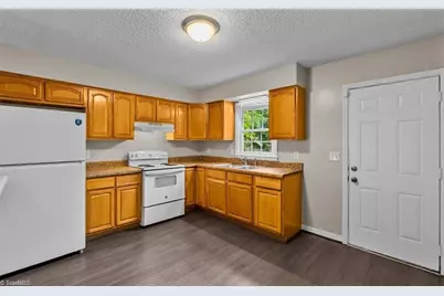 1307 Pearson Street, Greensboro, NC 27406 - Photo 9