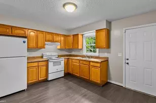 1307 Pearson St, Greensboro, NC 27406 - Photo 9