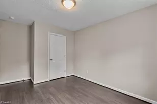1307 Pearson St, Greensboro, NC 27406 - Photo 23