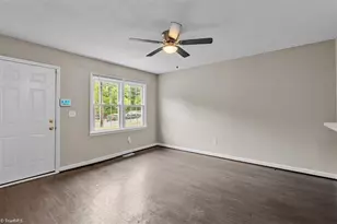 1307 Pearson St, Greensboro, NC 27406 - Photo 7