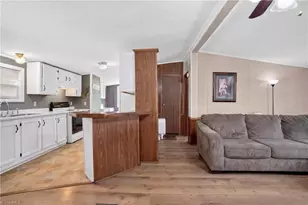 554 Kindley Rd, Thomasville, NC 27360 - Photo 5