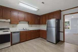 5347 Summit Heights Dr, Winston-Salem, NC 27104 - Photo 17